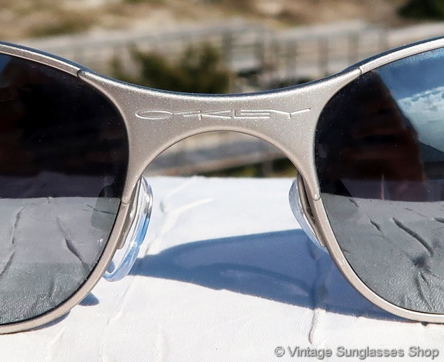 Oakley 2024 metal frames